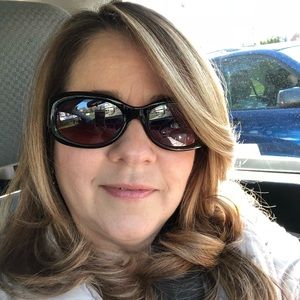 Meet your Posher, Lourdes